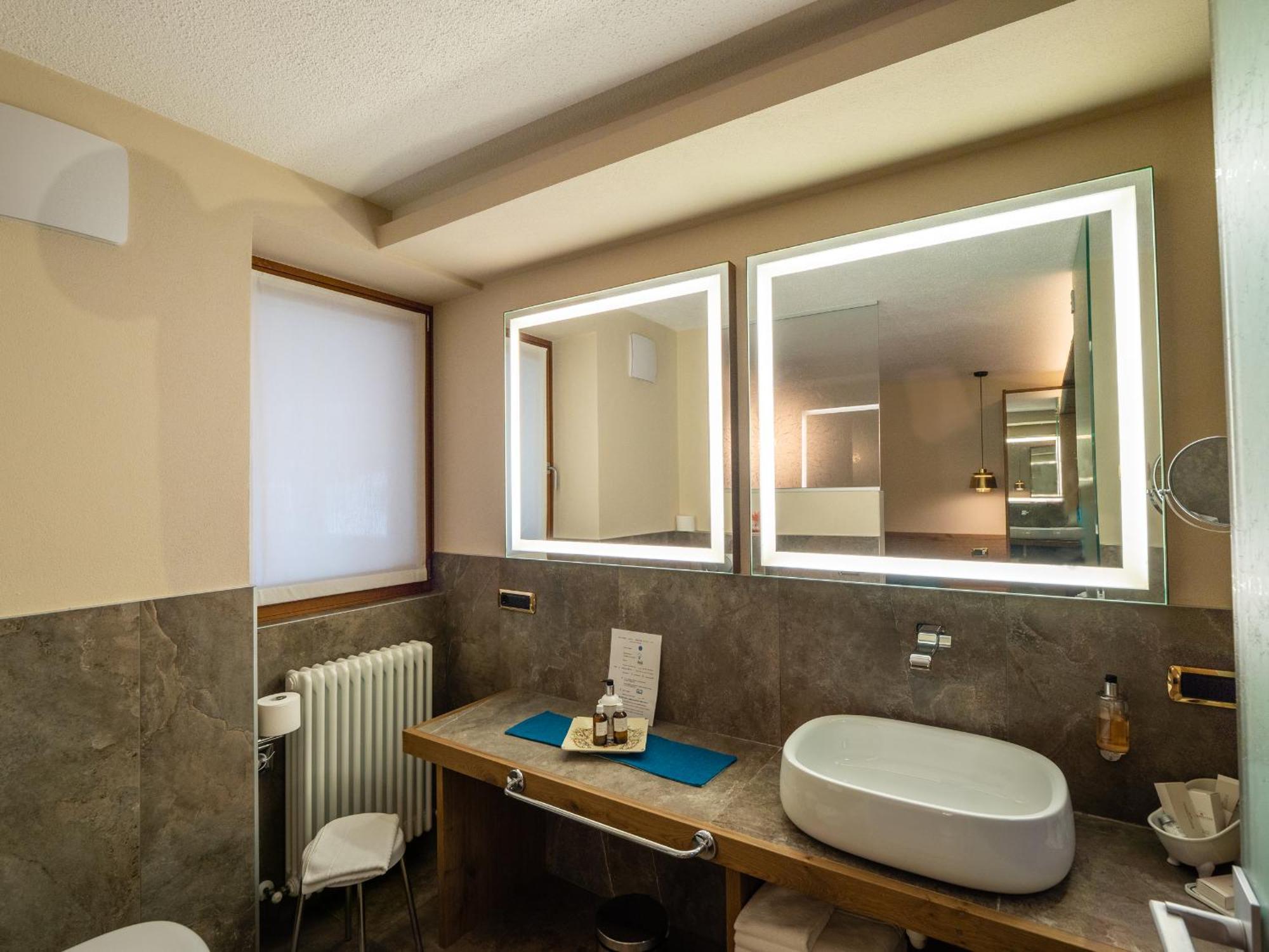 Hotel Cervo Livigno Exterior photo